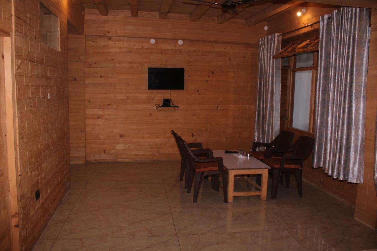Hotel Mannat Sach Pass Tisa ภายนอก รูปภาพ